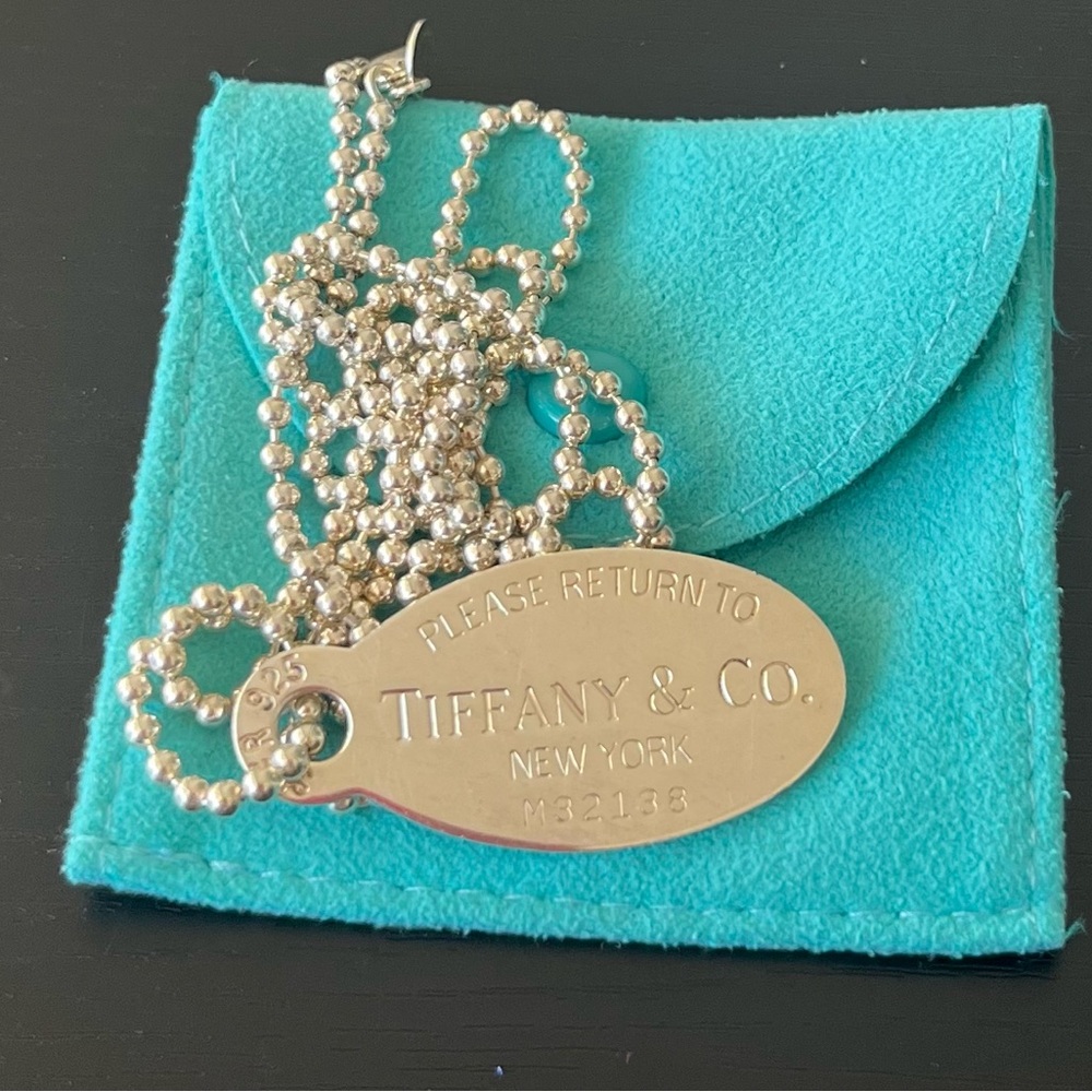 Tiffany and Co Oval dog tag necklace AUTHENTIC
